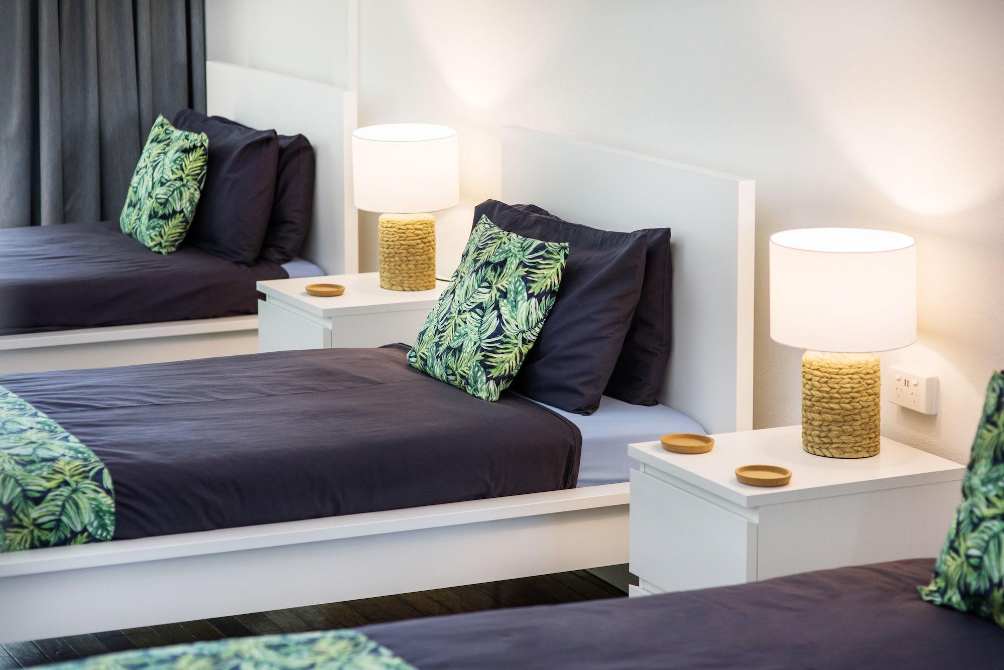 Airlie Beach Magnums - Adults Only Екстер'єр фото